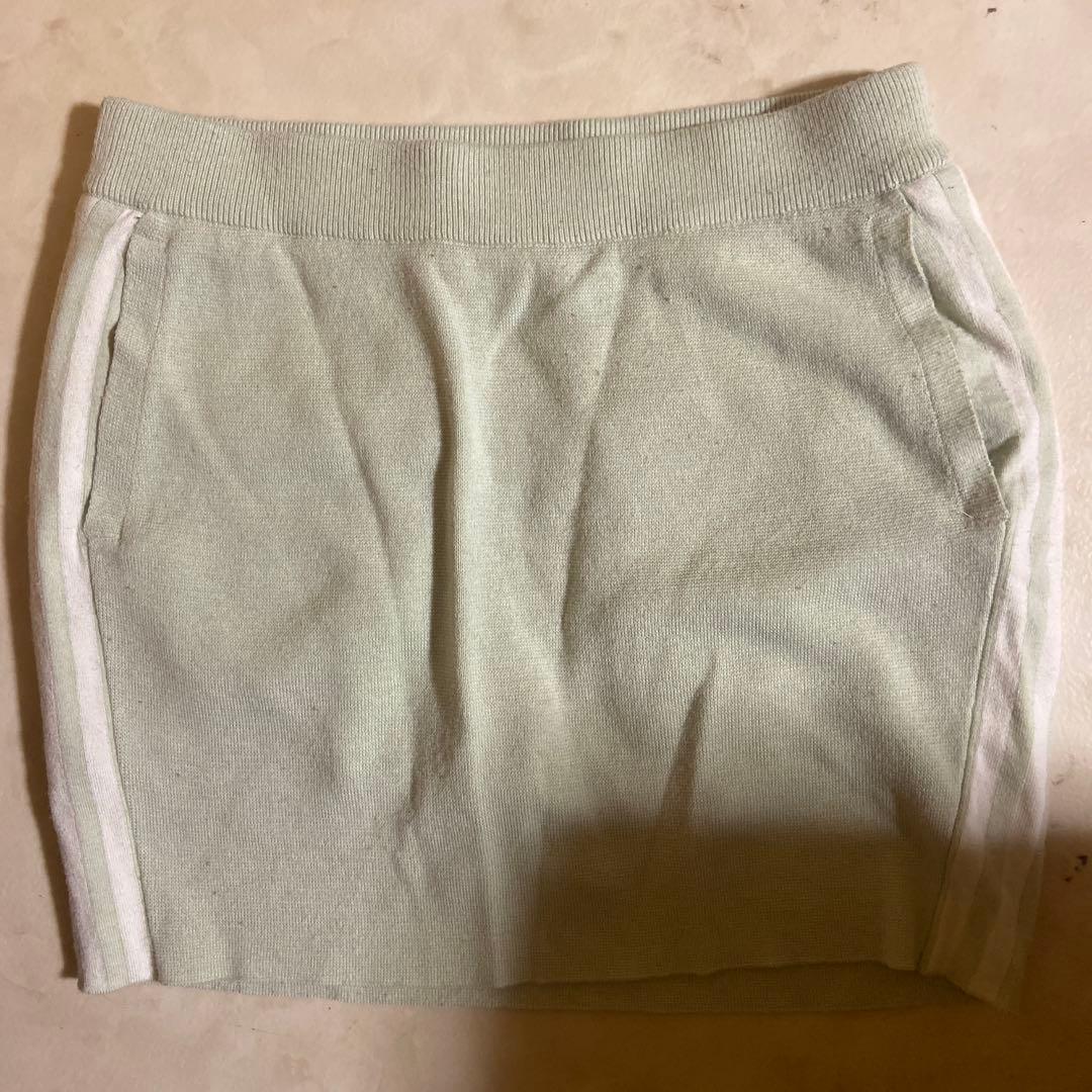 adidas ミントグリーン セーター・スカートセット