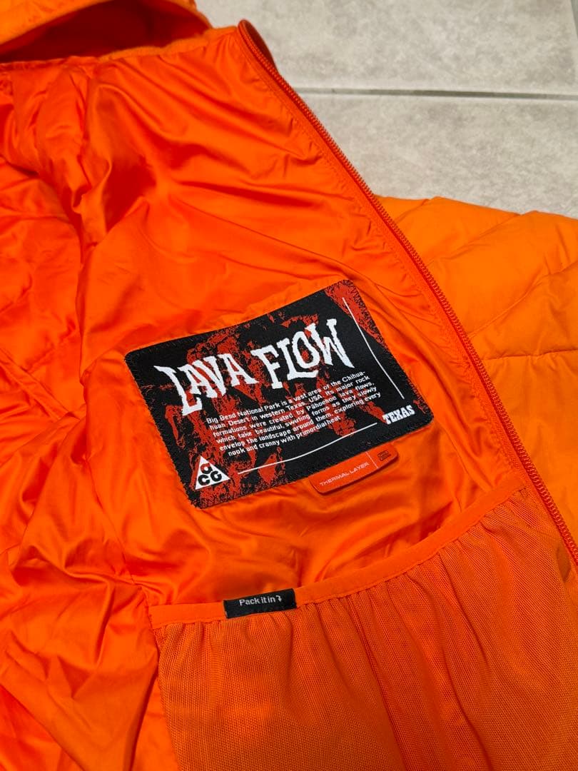 NIKE ACG lava flow ダウンジャケット　Sサイズ　※早い者勝ち