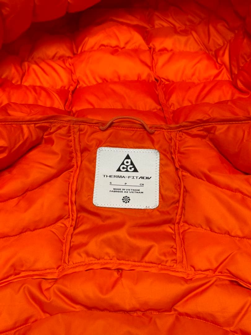 NIKE ACG lava flow ダウンジャケット　Sサイズ　※早い者勝ち