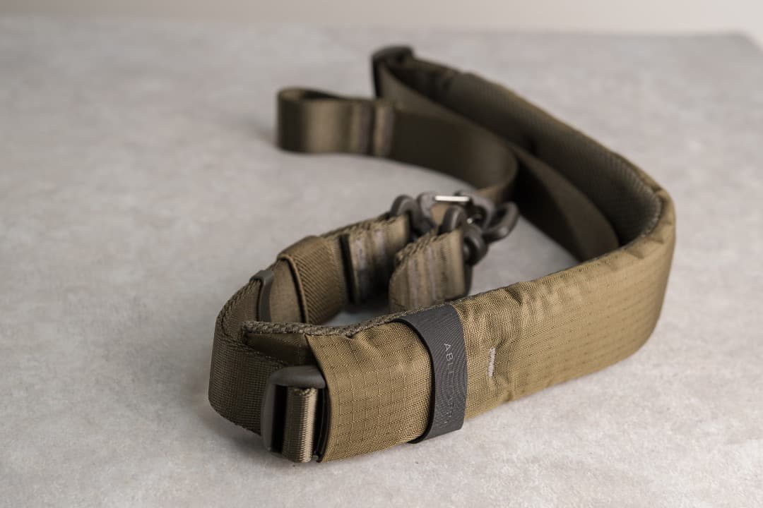 【新品未使用】ABLE CARRY Core Sling Mini ストラップ付