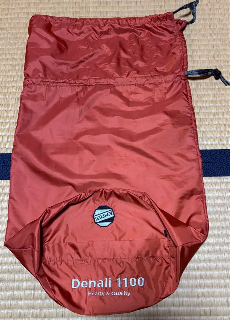 イスカ ISUKA デナリ 1100 厳冬期用 ダウンシュラフ 寝袋
