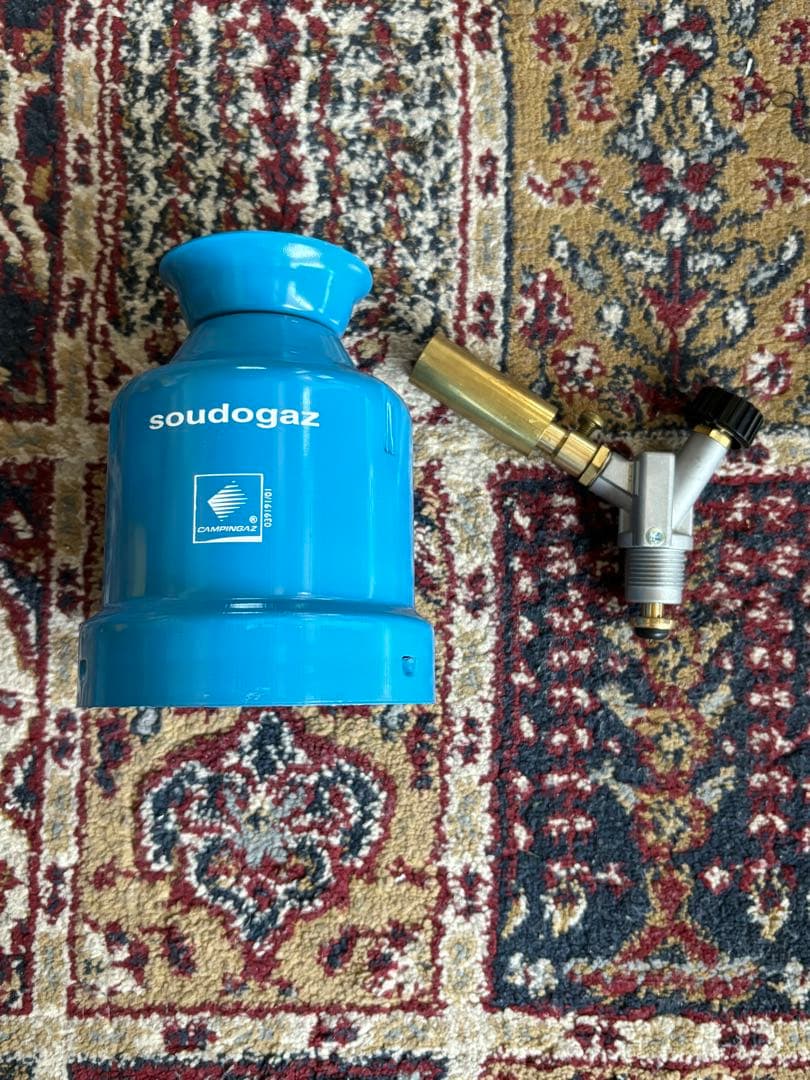 ※値下げ※【新品未使用】ガスカートリッジ4個付きコールマンキャンピングソードガス