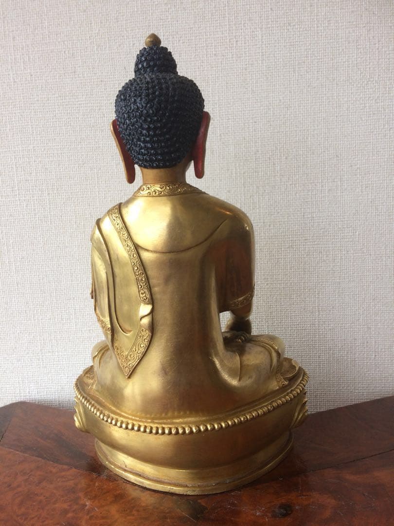 ブッタの生誕地ネパール製ブッタ像ー金張り