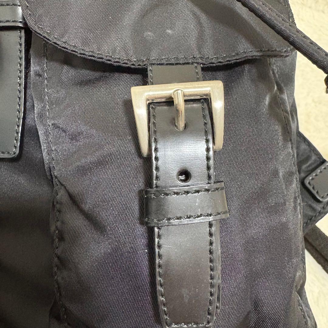 美品　プラダ リュック　バックパック　三角　ナイロン　レザー　黒　白タグ