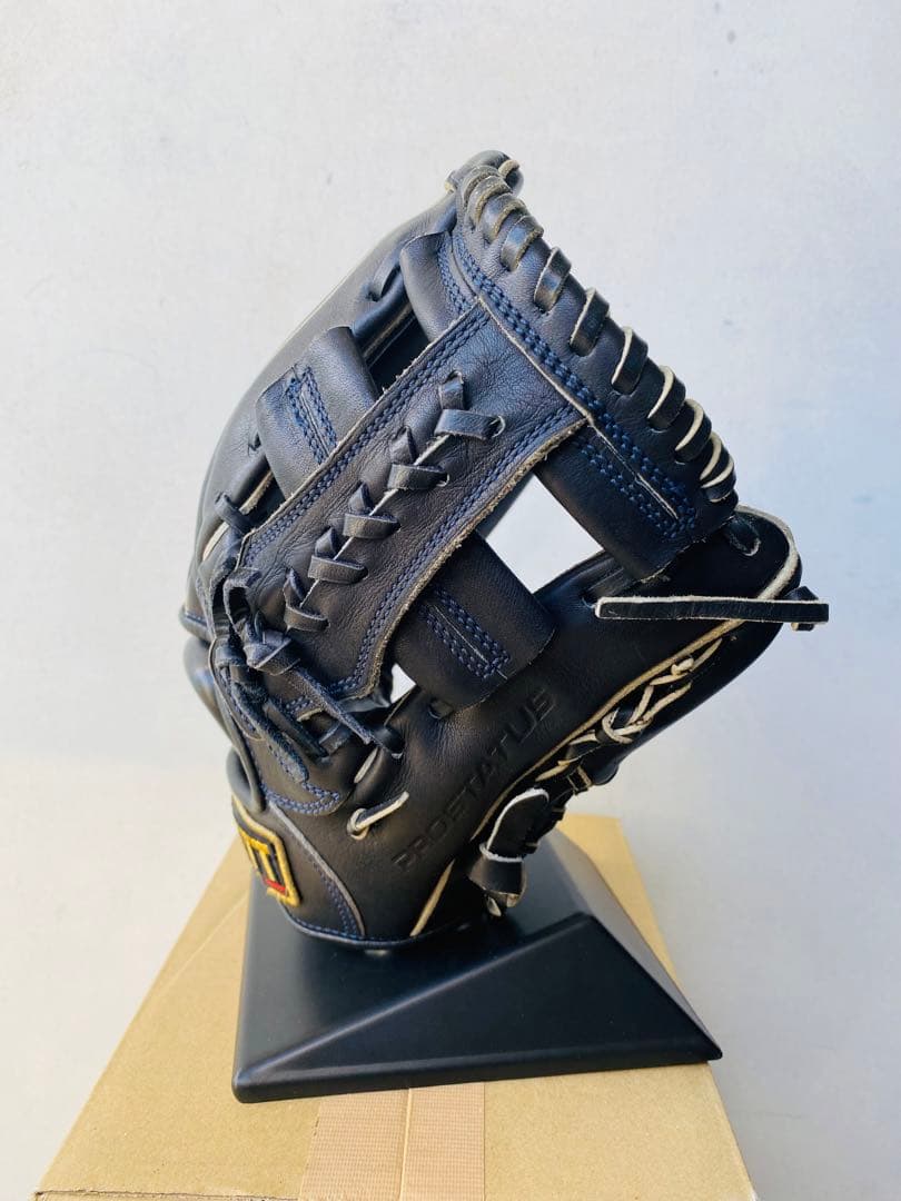 【最高級】プロステイタス　軟式用グローブ　　　　（内野手用）