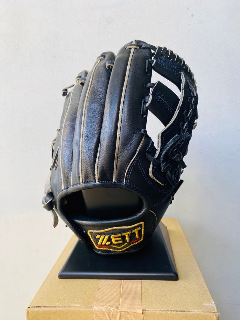 【最高級】プロステイタス　軟式用グローブ　　　　（内野手用）