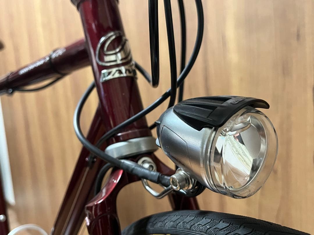 700cクロスバイク 3×9速 オートライト-ブランドサイト