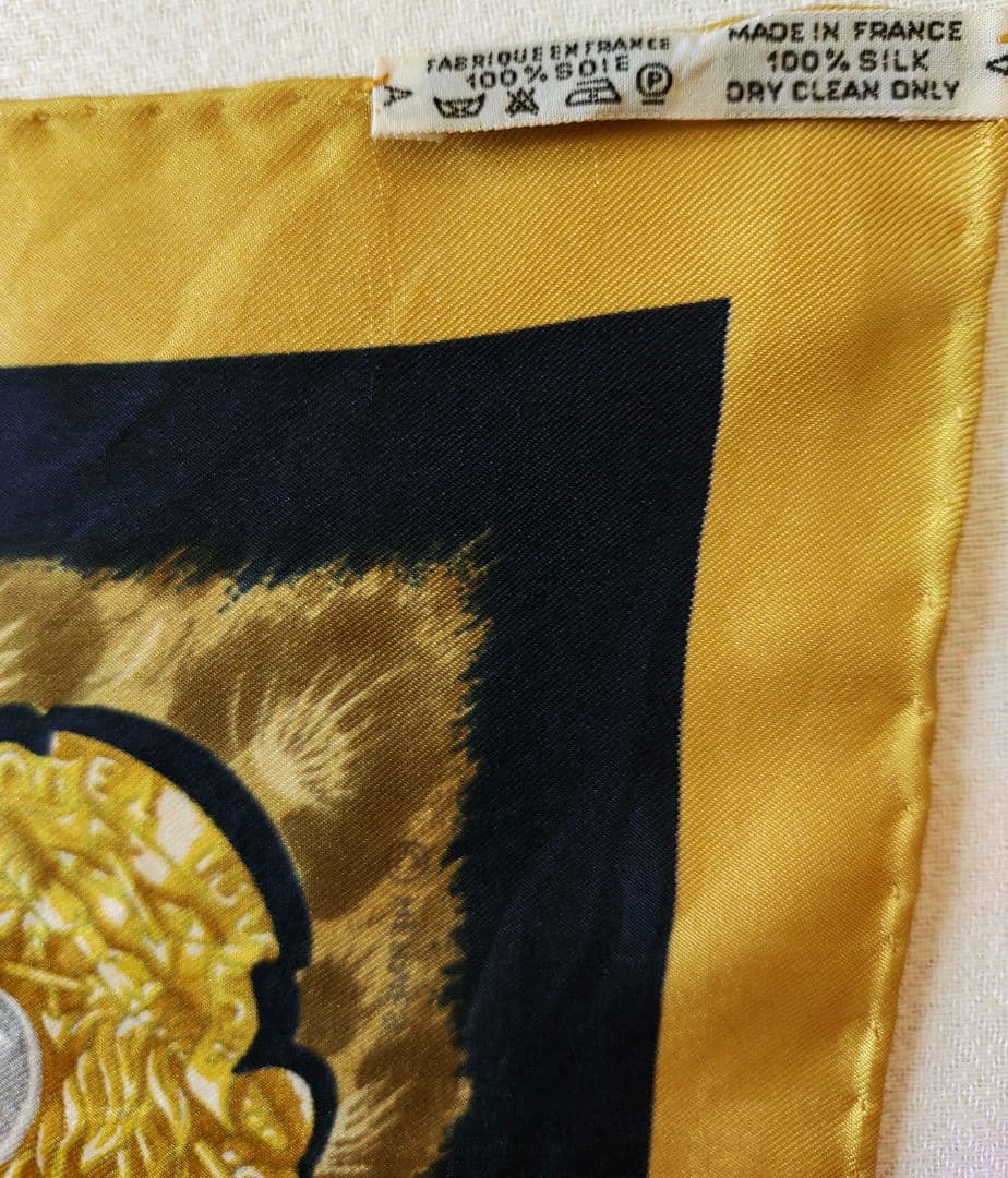 HERMES エルメス カレ90 スカーフ 黄金の騎士 レオパード柄