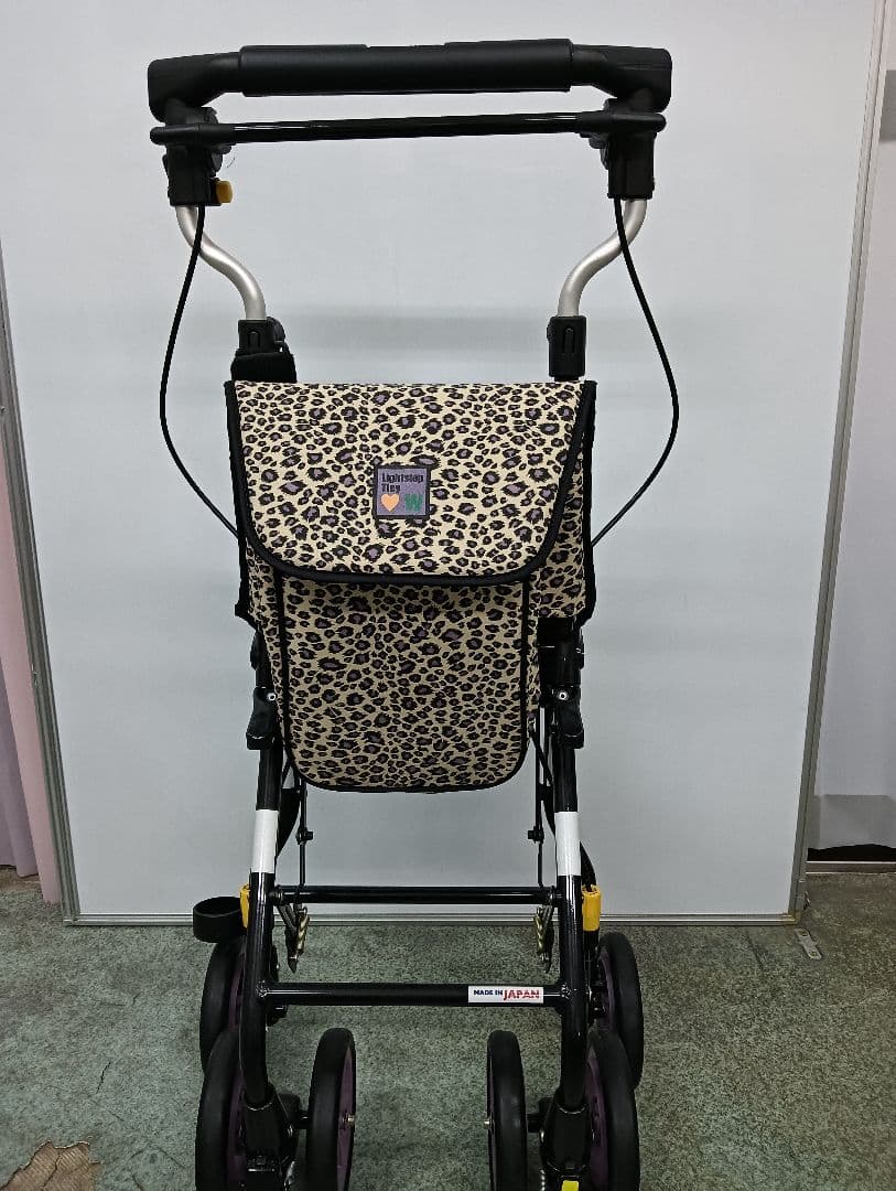 手押し車シルバーカー 軽量アルミフレーム