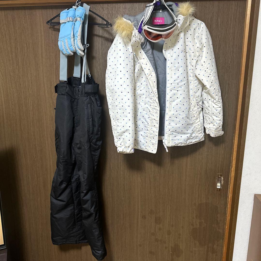 IGNIO スノーボードウェア（女性用）Mサイズ ゴーグルと手袋セット
