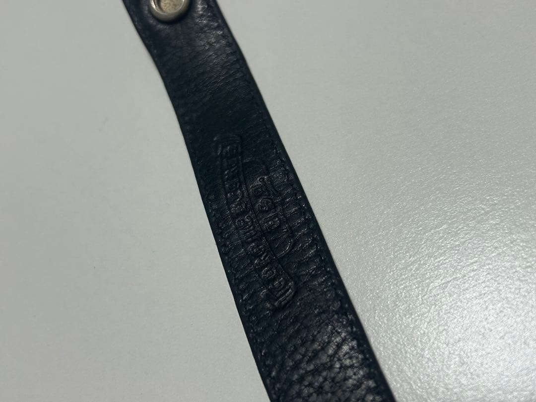 CHROME HEARTSクロムハーツ レザーブレスレット3ボタン2スナップ