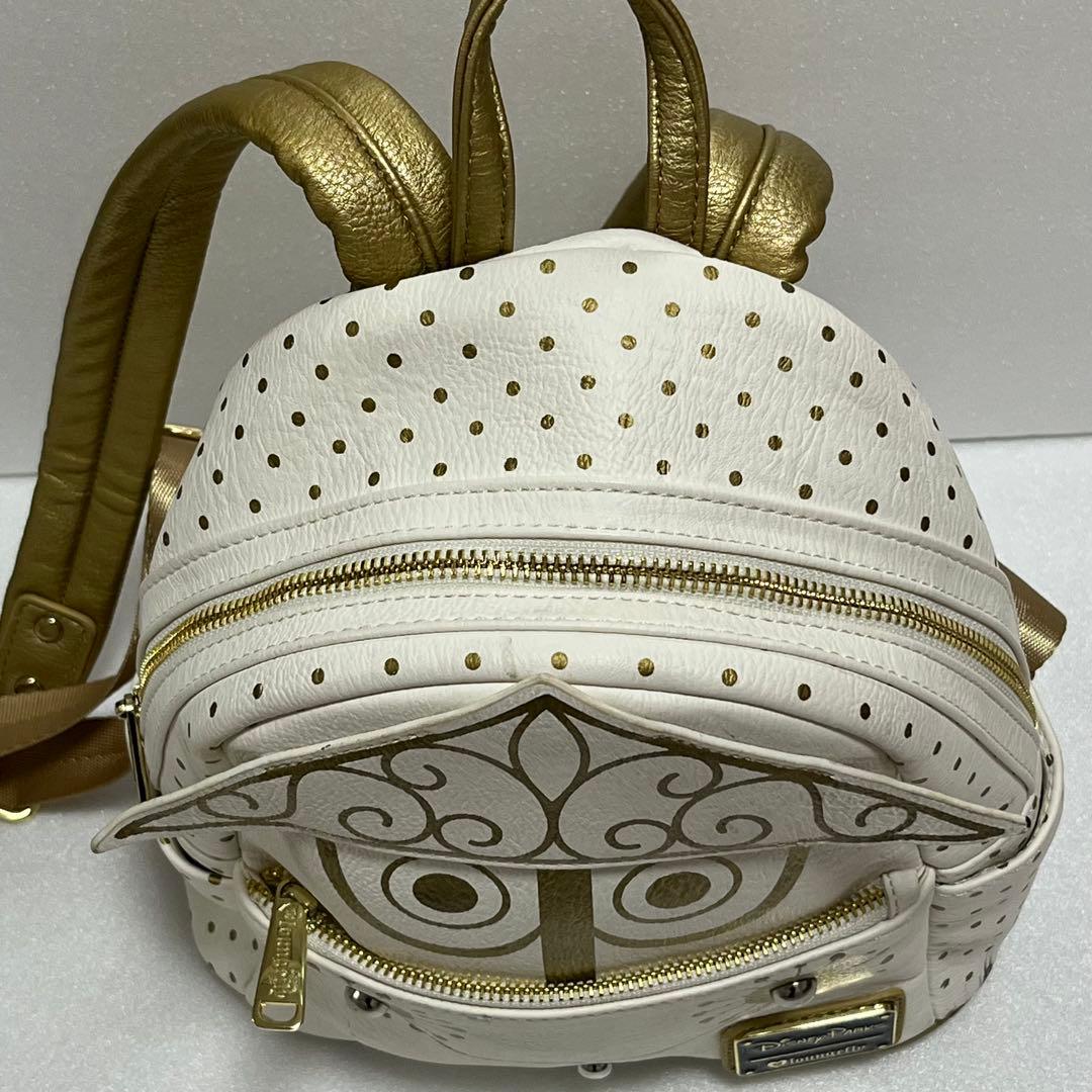 海外限定 Loungefly イッツアスモールワールド　ラウンジフライ　リュック