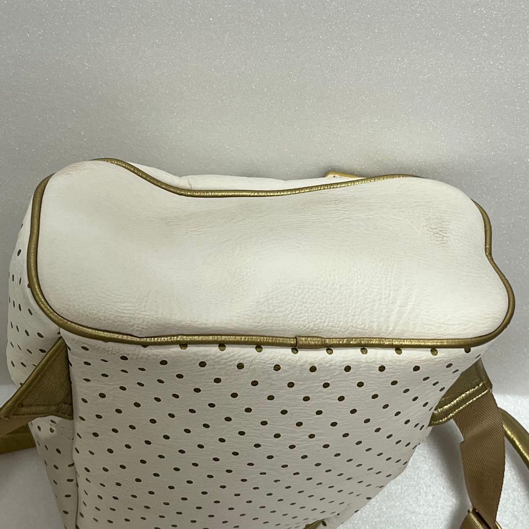 海外限定 Loungefly イッツアスモールワールド　ラウンジフライ　リュック