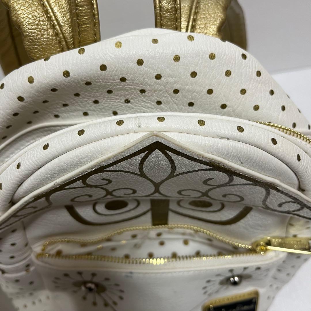 海外限定 Loungefly イッツアスモールワールド　ラウンジフライ　リュック