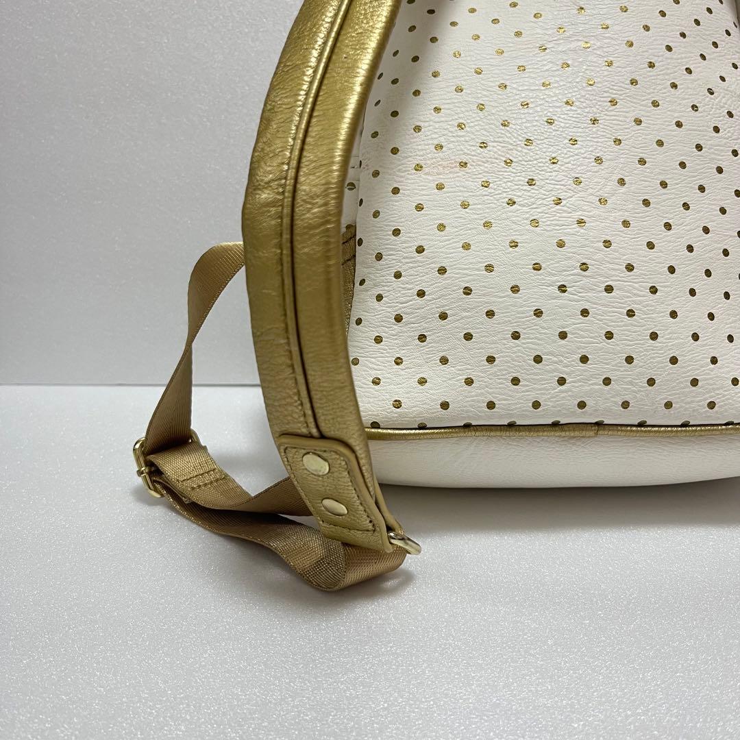 海外限定 Loungefly イッツアスモールワールド　ラウンジフライ　リュック