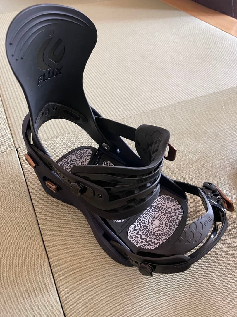 FLUX SR 18-19モデル　カラーTyler Warren