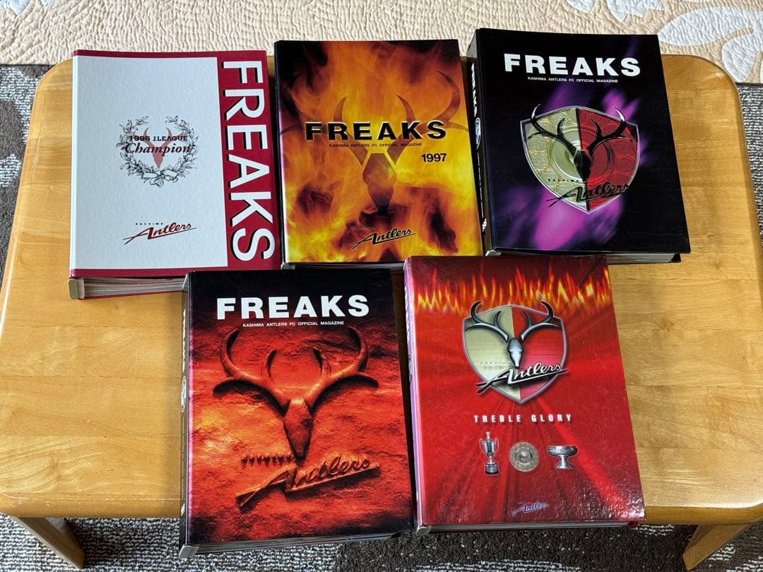 柏レイソル2025 スーツラッフルくじ No.8小泉佳穂 特大アクスタ