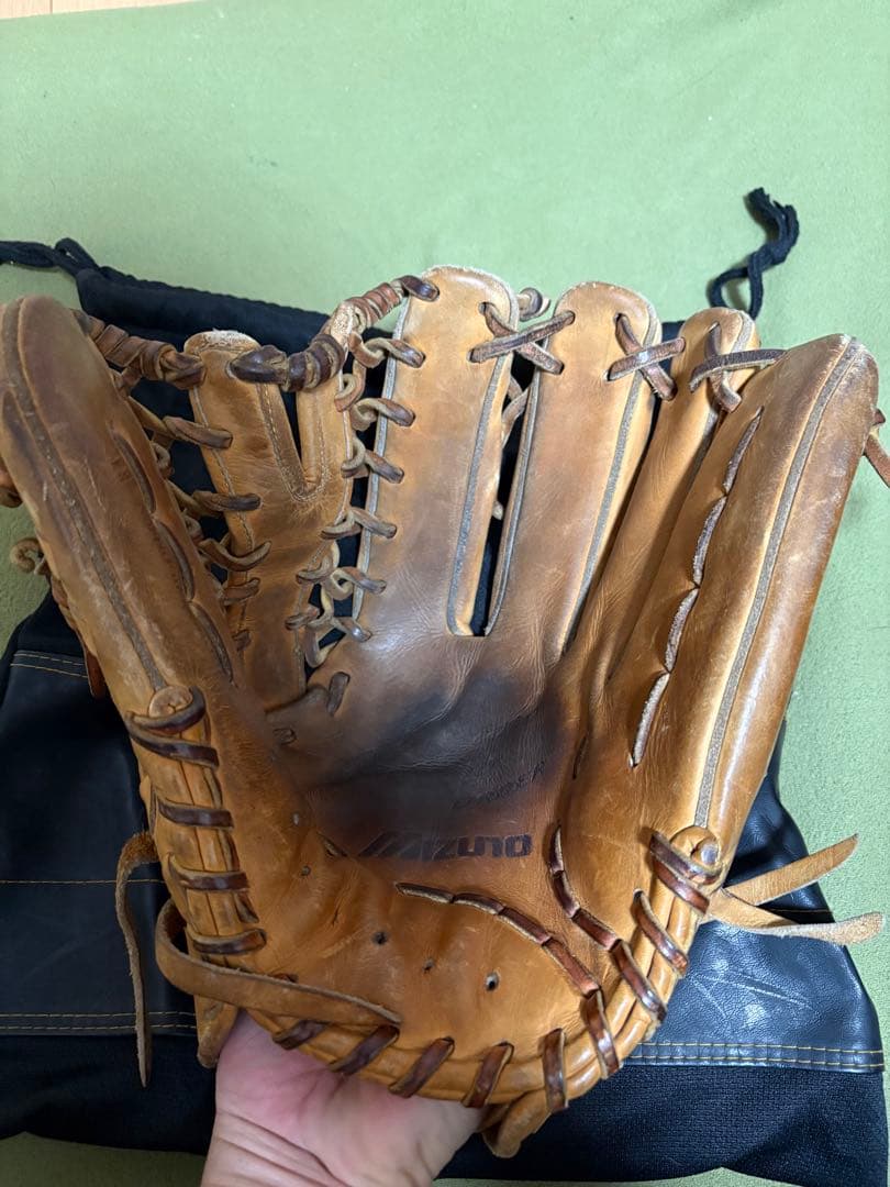 Mizuno Pro 硬式グローブ 茶色 専用バッグ付き
