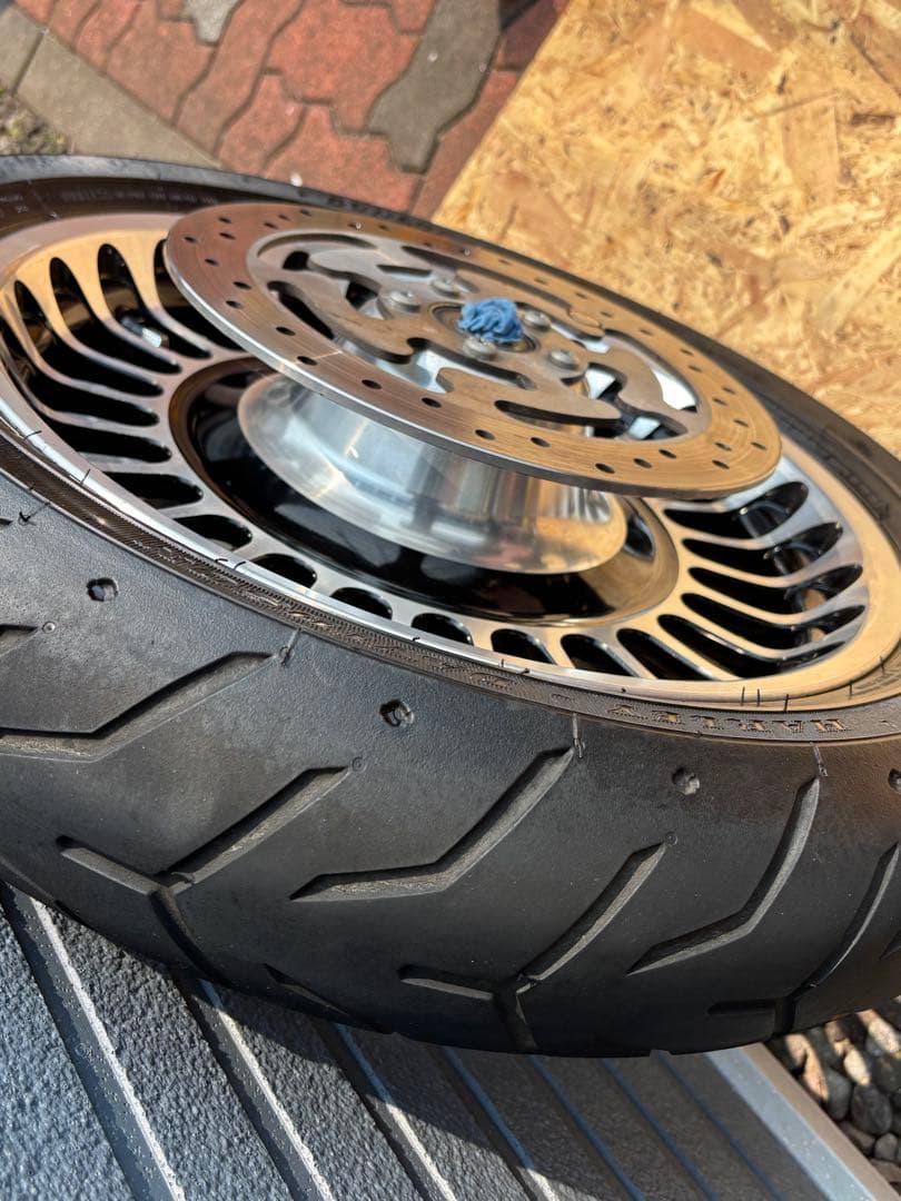 年末在庫処分　ハーレーダビッドソン　ツーリングモデルバリ溝　中古ディスク付き！