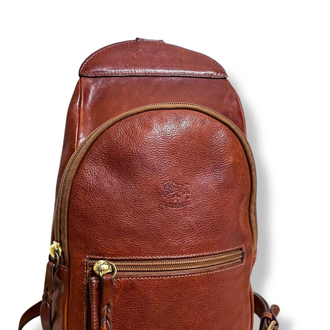 美品✨ IL BISONTE イルビゾンテ ボディバッグ ブラック レザー