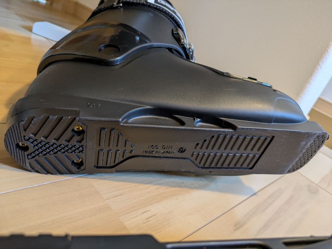 あ*め様 GENFACTORY DACHS　厳 スキーブーツ 使用3回　美品　収