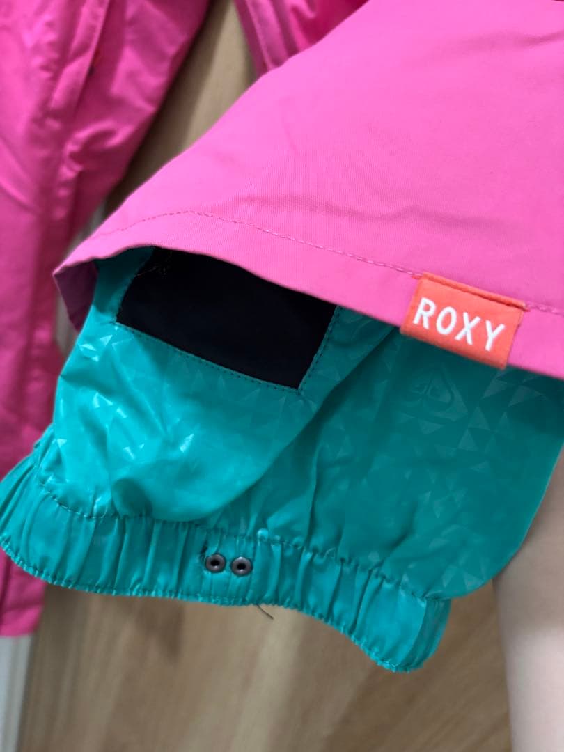 美品☆　ROXY上下セット　スノーボードウェア