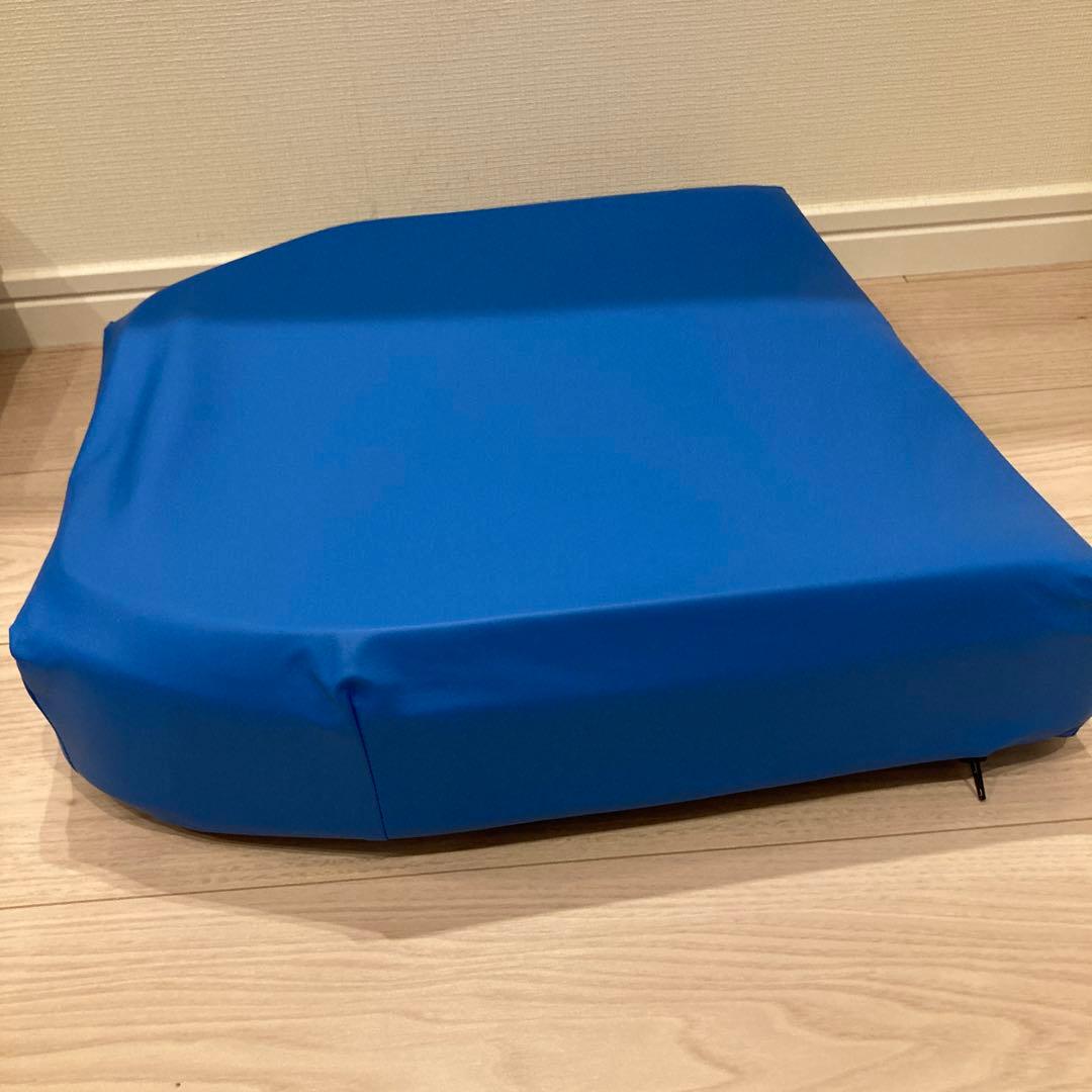 車椅子用クッション　タカノクッションMOLA（モーラ）