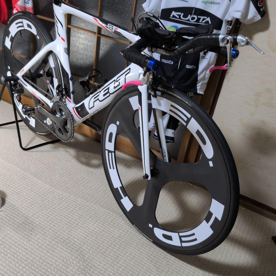 トライアスロンバイク HEDホイールステッカー1台分12枚.イメージです。