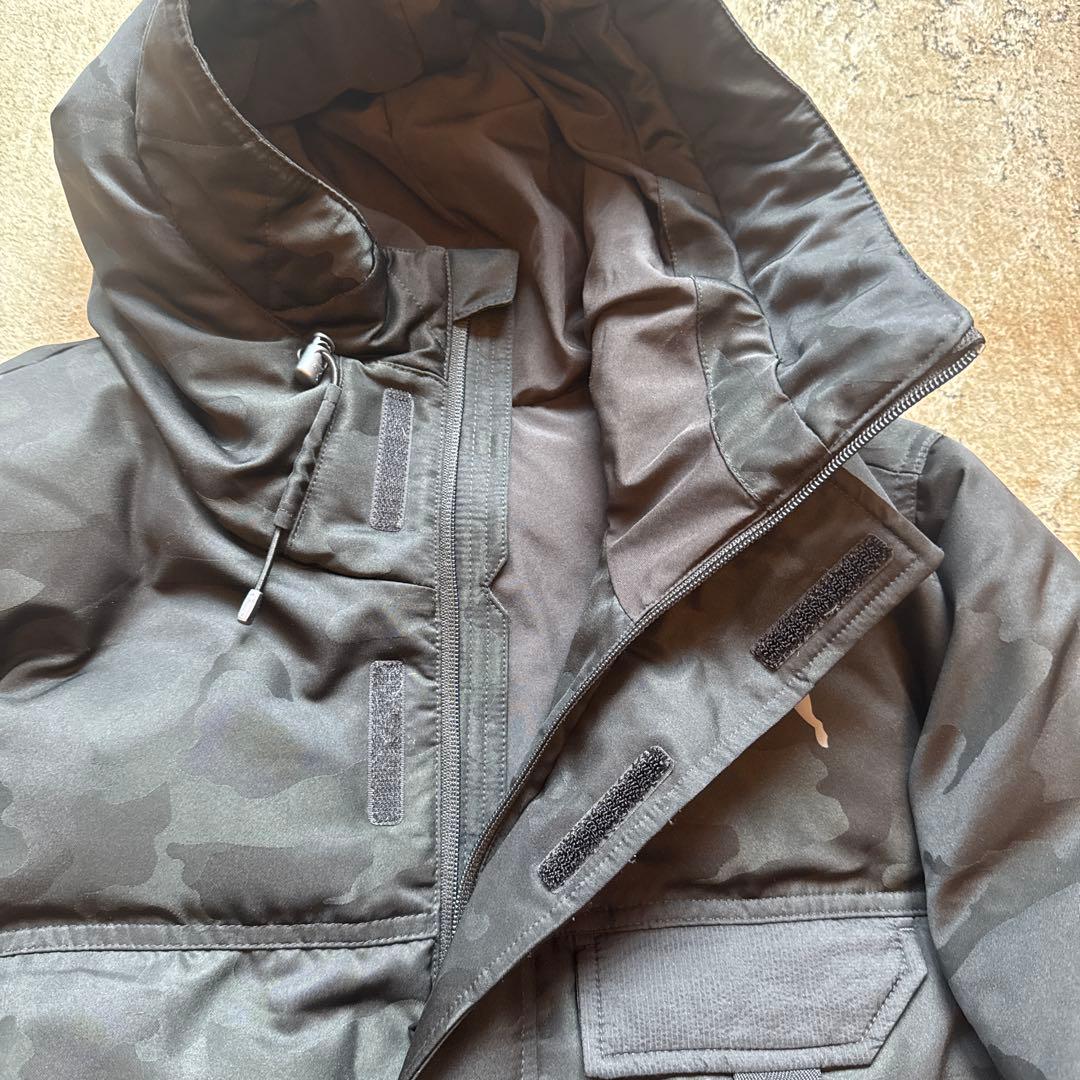 プーマ　PUMA 迷彩柄 フード付きダウンジャケット