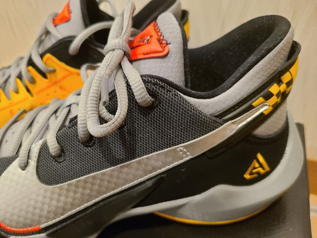 Nike ZOOM FREAK2バスケットボールシューズ(26.5cm)