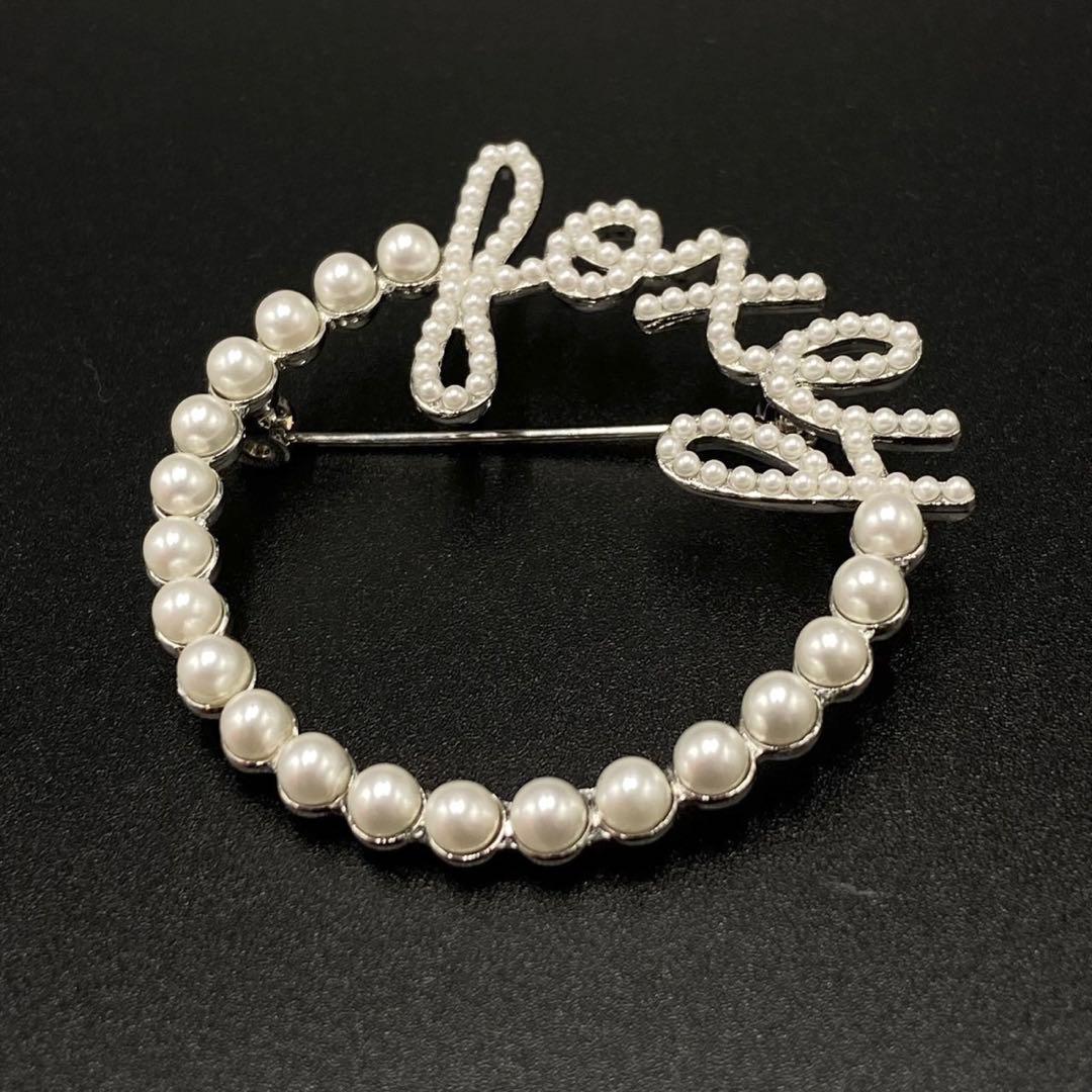 【極美品 現行】 フォクシー パール ロゴ ブローチ 【定価45000円】