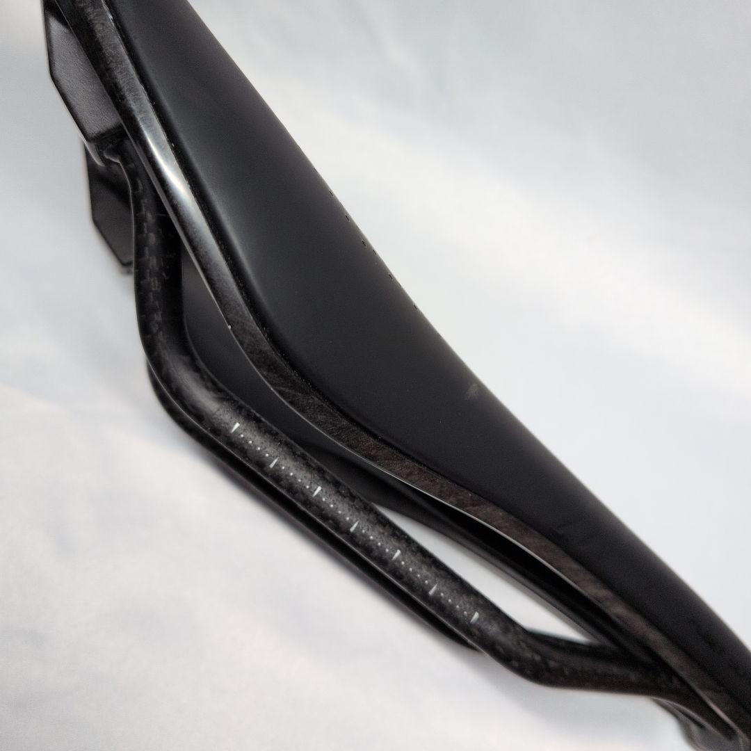 Giant カーボンサドル Fleet SLR