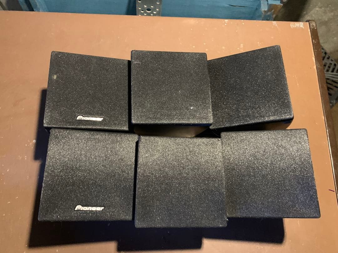 DENON AVアンプ AVR1713とスピーカ３個パイオニアスピーカー６個