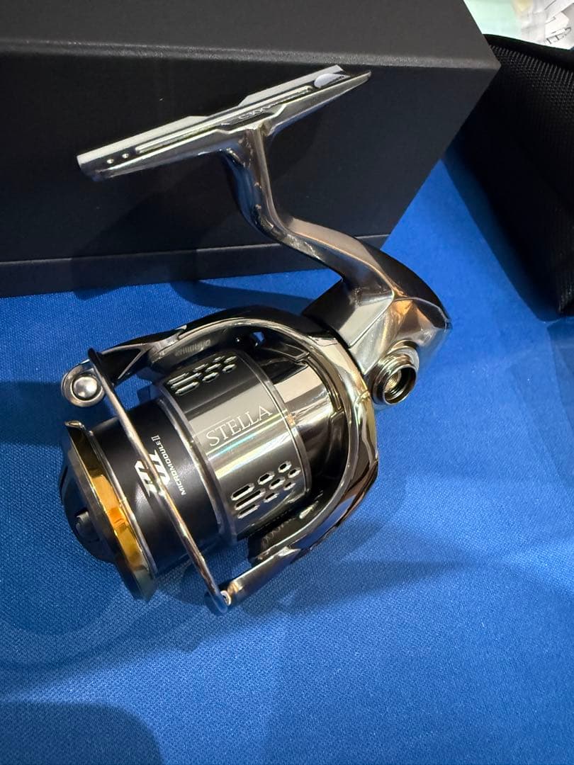 現品限り❗️新品未使用品❗️シマノ　ステラC3000MHG 二度と手に入りません❗️