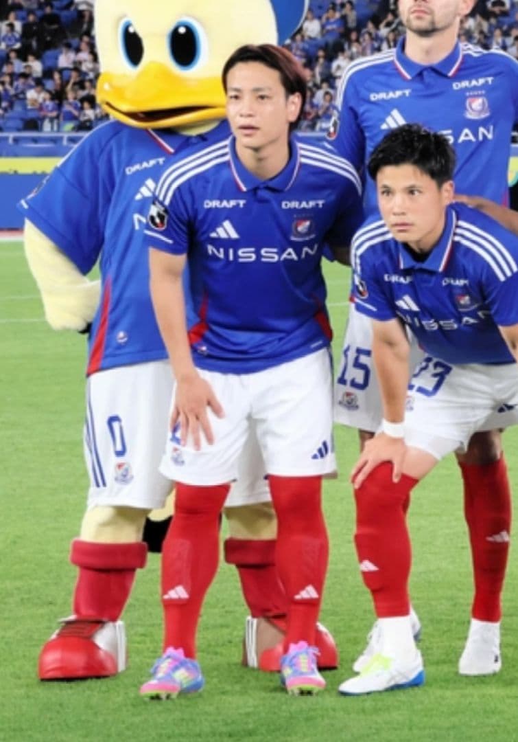 新品未使用タグ付【横浜Fマリノス】2025（1st）ユニフォーム#2永戸勝也選手