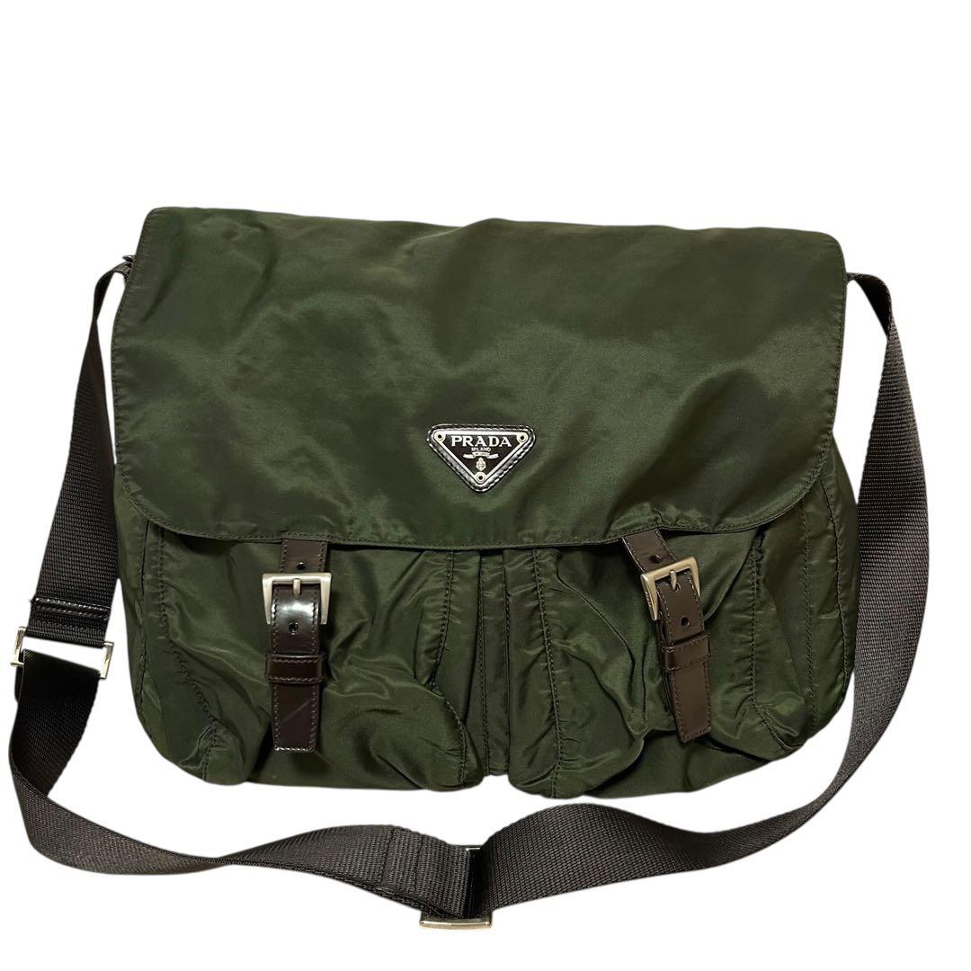PRADA ショルダーバッグ　ナイロン　カーキ　プラダ　メッセンジャーバッグ