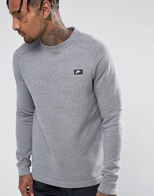 海外限定！！　NIKE　サイドジップロゴトレーナー