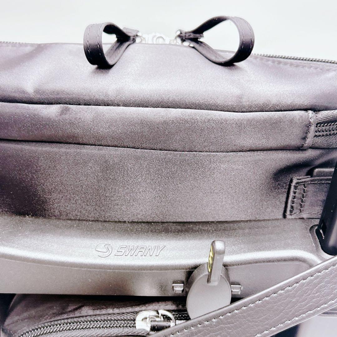 ✨未使用級✨ SWANY キャリーバッグ 低振動・低騒音 4輪ストッパー付