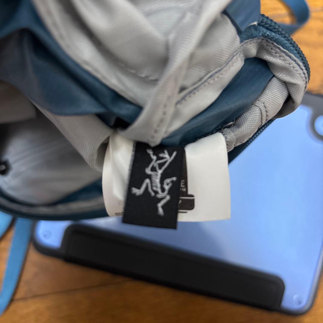 cout様　アークテリクス ヒリアド6 クロスボディバック