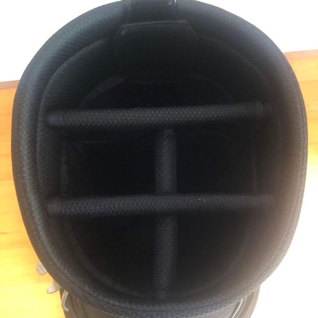 adidasアディダス キャディバッグ ブラック　フード付き