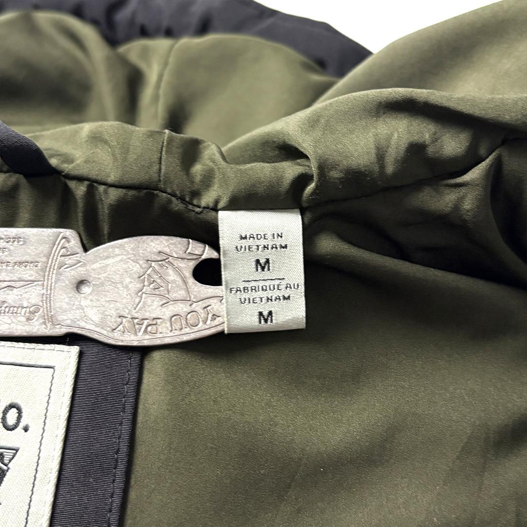 Levi's 中綿ジャケット M ブラック ダウンジャケット パフジャケット