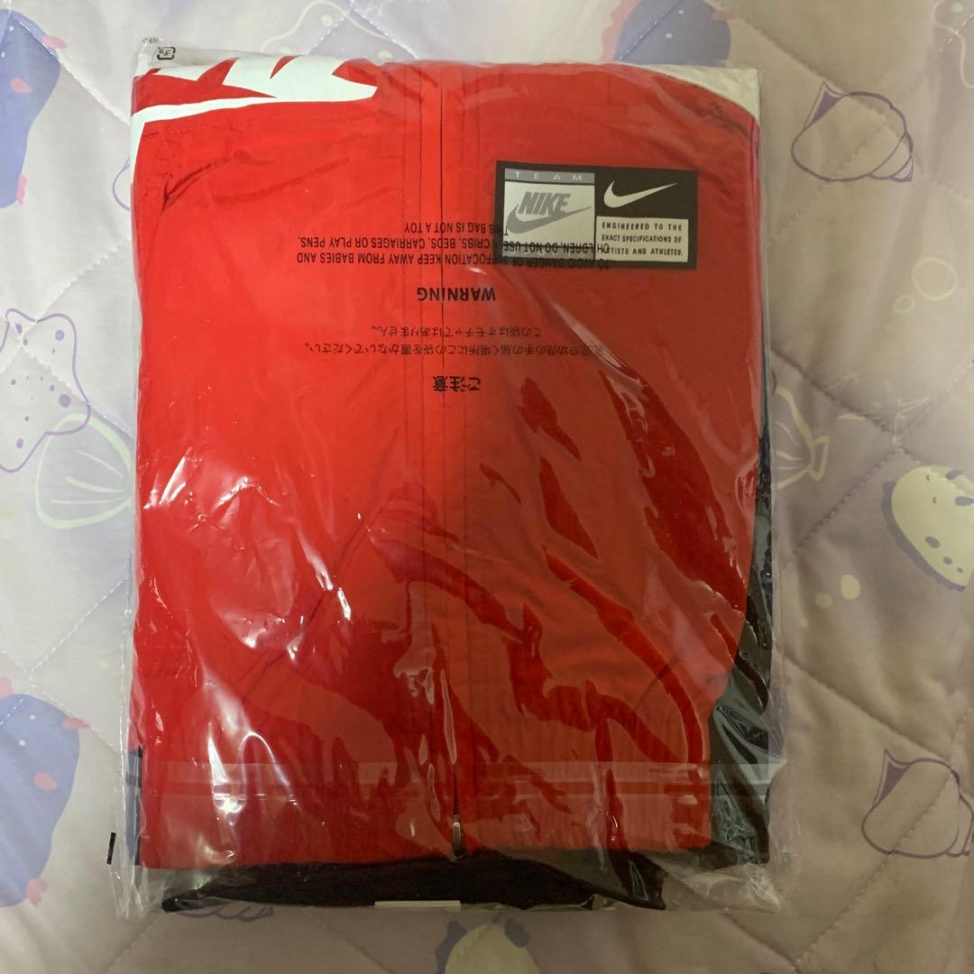 NIKE ジャケット　山田涼介　RED