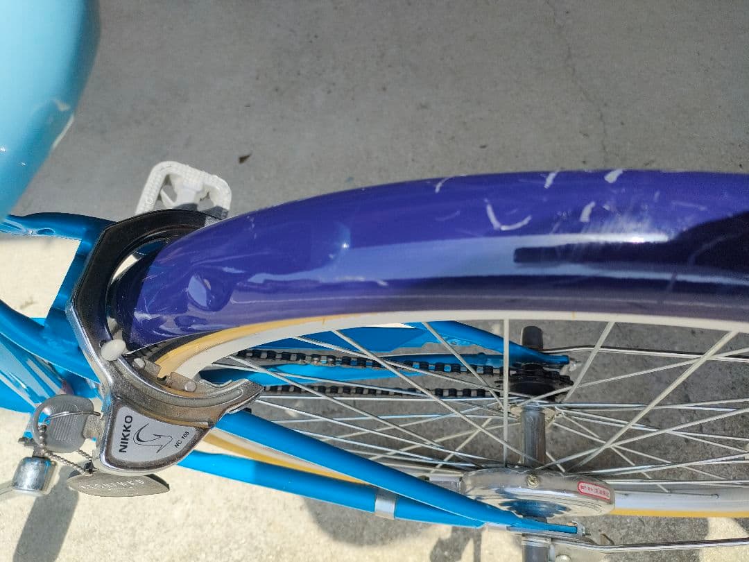 青いシティサイクル バスケット付き 24インチ 和歌山 自転車