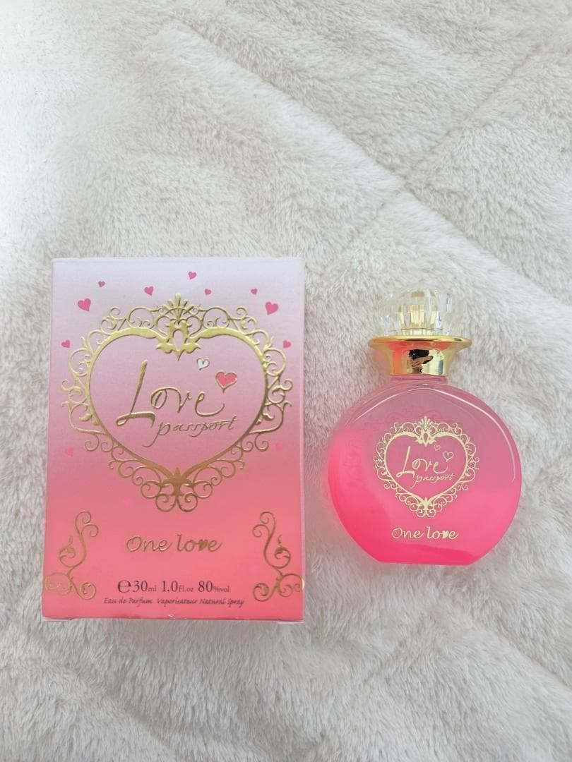 新品未使用　ラブパスポート　ワンラブ　オードパルファム　香水　30ml
