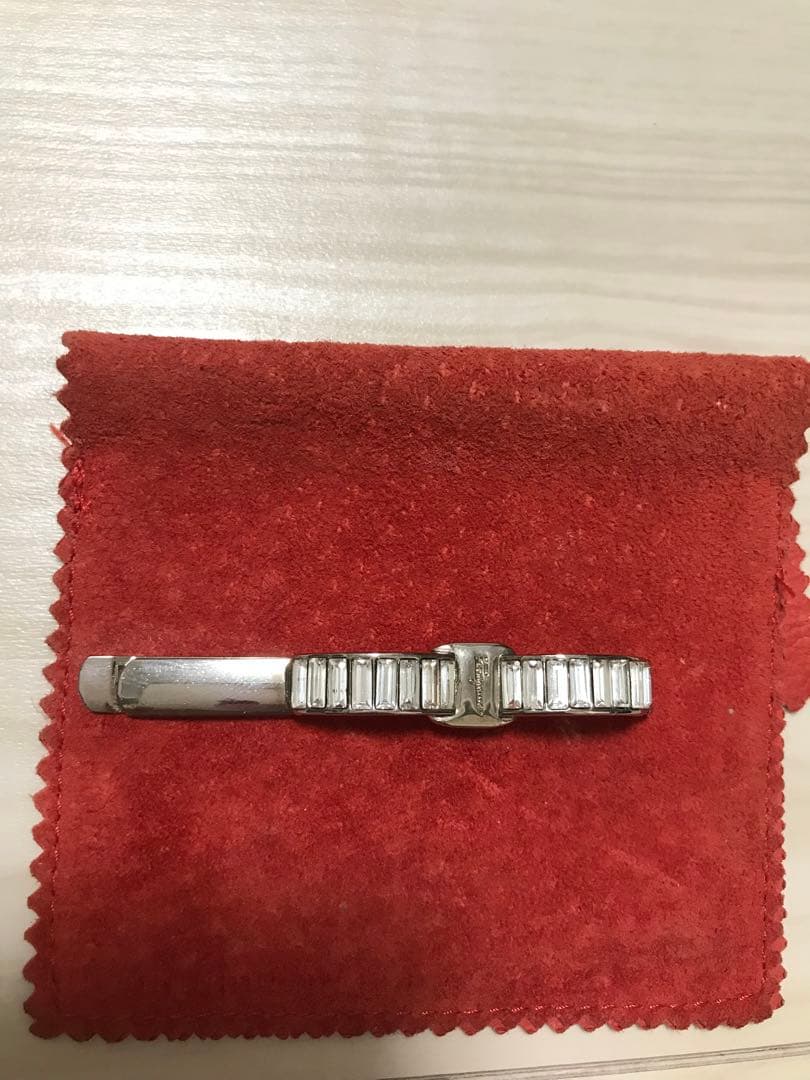 サルヴァトーレフェラガモ　ネクタイピン　イタリア製　メンズ