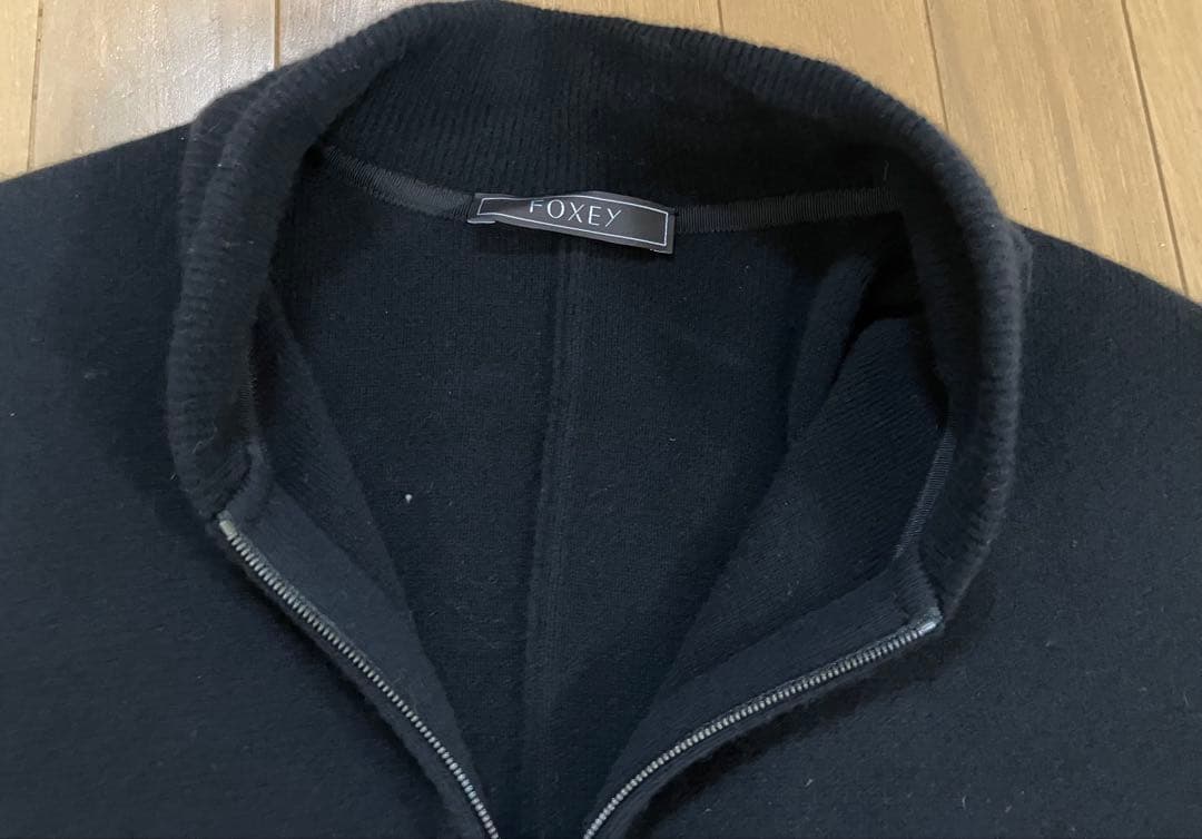 FOXEY ブラック ポンチョ　ミンクポケット　2回使用