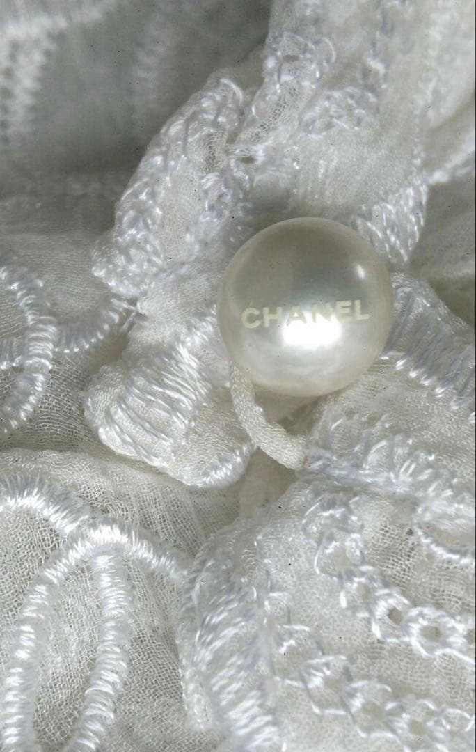 レア　美品シャネル　ホワイトロゴ刺繍ドレス