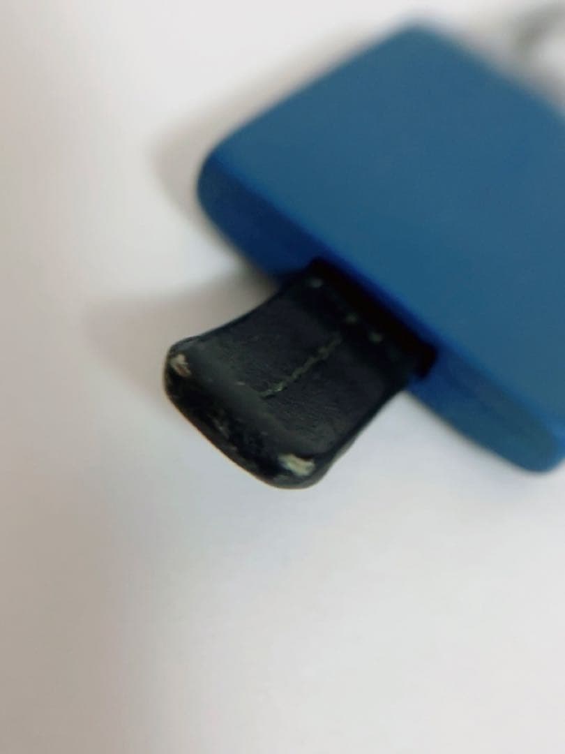 ロエベ LOEWE キーホルダー キーリング ブルー ラバー 男女兼用