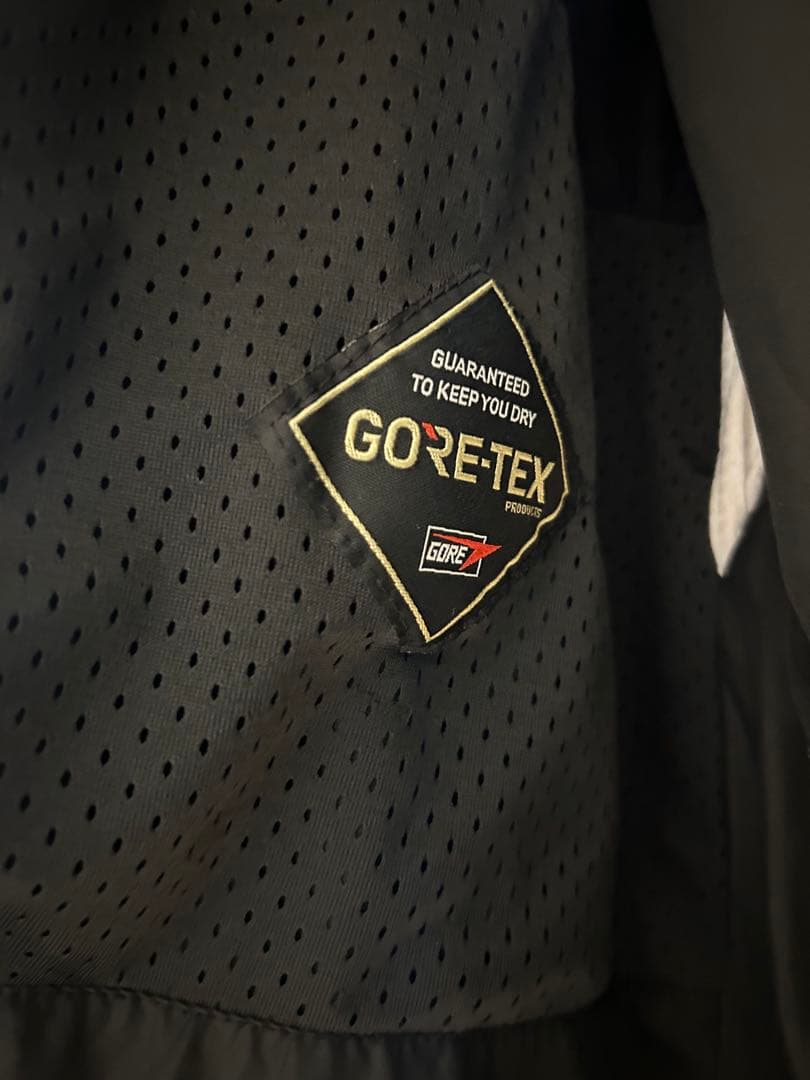 VOLCOM GORE-TEX スノーボードウェア ジャケット Mサイズ