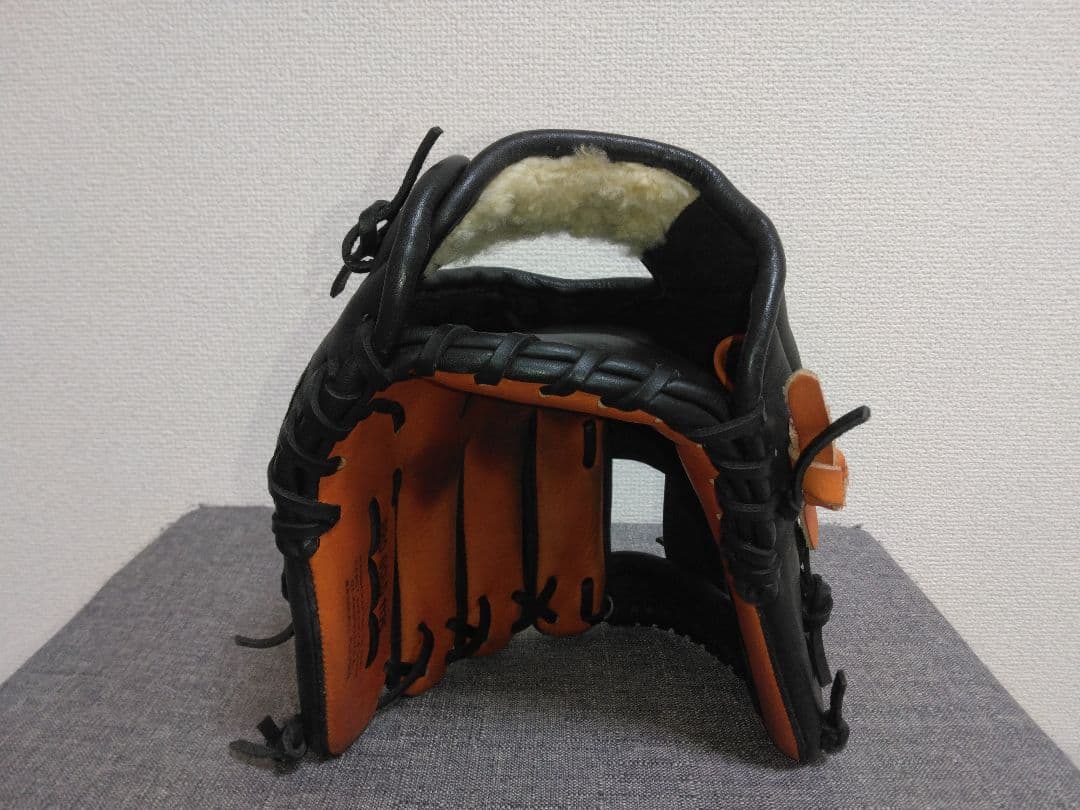 ナイキ一般大人用グローブ　PRO GOLD 　内野・オールラウンド